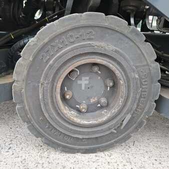 Carrelli elevatori 4 vie 2006  Combilift C 4000 MK2 (15)