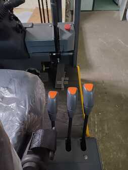 Kompaktní VZV 2024  Lonking N10 LI-ON (6)