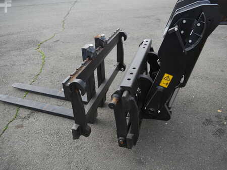 Telescopic forklift rigid 2025  JCB TLT 35-22 (10)