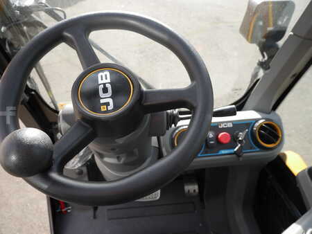 Telescopic forklift rigid 2025  JCB TLT 35-22 (7)