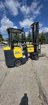 VZV pro práci v úzk.uličkách-retrakt 2012  Combilift 20SE (3)
