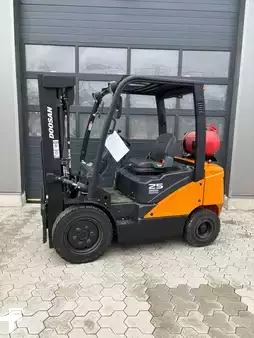 LPG VZV 2019  Doosan G25P-7 (5)