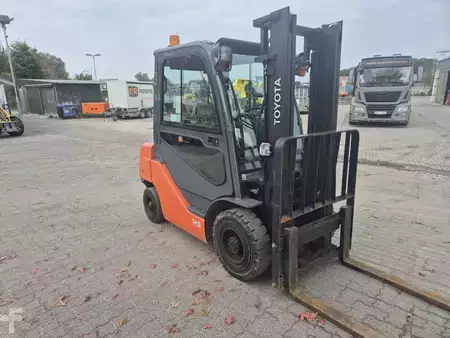 Dieselstapler 2014  Toyota Tonero HST 25 (3)
