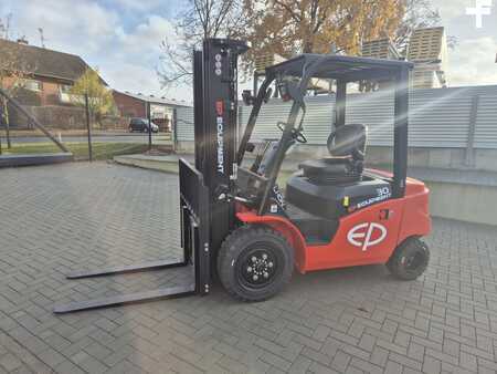 El Truck - 4-hjul 2024  EP Equipment EFL303 (1)