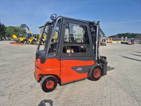 Elektro čtyřkolový VZV 2019  Linde E40H-01/600 (2)