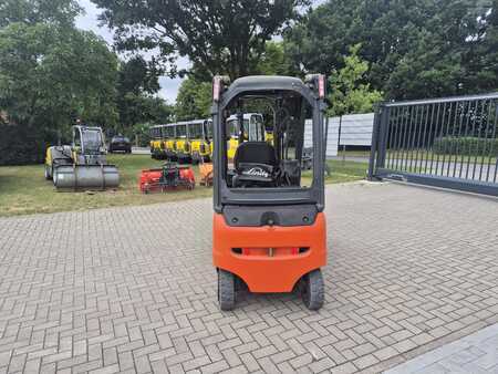 Chariots électriques à 4 roues 2019  Linde E 16 PH-02 (3)