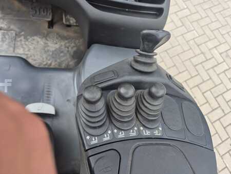 Chariots électriques à 4 roues 2019  Linde E 16 PH-02 (6)