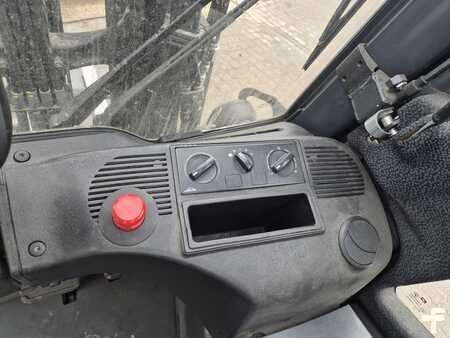 Chariots électriques à 4 roues 2018  Linde E16 P-02 (5)