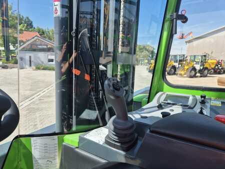 Four-way trucks 2025  Combilift C 3000 ET (5)