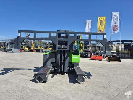 Four-way trucks 2025  Combilift C 3000 ET (8)