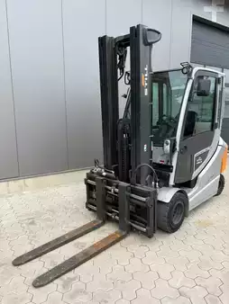 Elektro 4 Rad 2021  Still RX 60-30 (2)