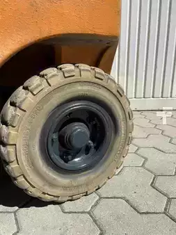 Elektro čtyřkolový VZV 2018  Still RX 60-30 (8)