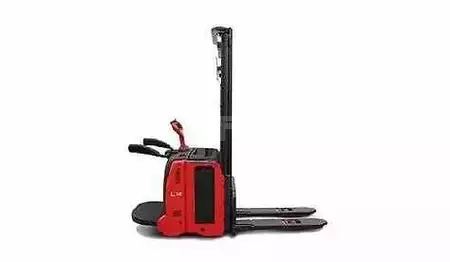 Fahrerstandstapler 2020  Linde D12 APi / UT 786 (1)