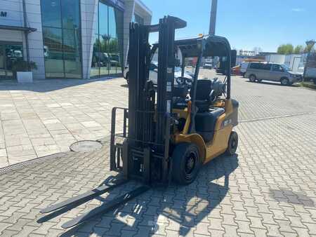 LPG VZV 2005  CAT Lift Trucks GP25N, After service, new tires, Fresh look, Shipping possible (2)