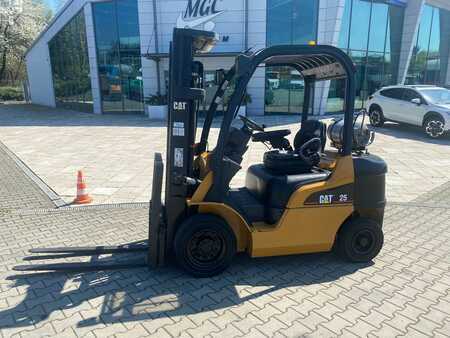 LPG Forklifts 2005  CAT Lift Trucks GP25N, After service, new tires, Fresh look, Shipping possible (8)
