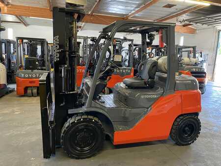 Propane Forklifts 2018  Toyota 8FG35U (2)