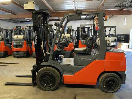 Propane Forklifts 2019  TOYO 8FGU30 (1)