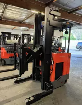 Reach Trucks 2019  Toyota 9BRU18 (1)