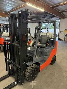 Montacargas GLP 2019  Toyota 8FGCU25 (1)