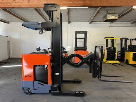 Montacargas Retráctil 2019  Toyota 9BDRU15 (1)