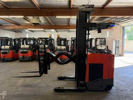 Montacargas Retráctil 2019  Toyota 9BDRU15 (3)