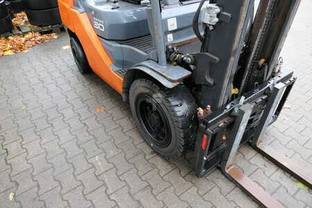 Dieselstapler 2017  Toyota 02-8 FD 30 (5)