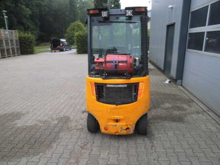 Treibgasstapler 2014 Jungheinrich TFG 316s (3)