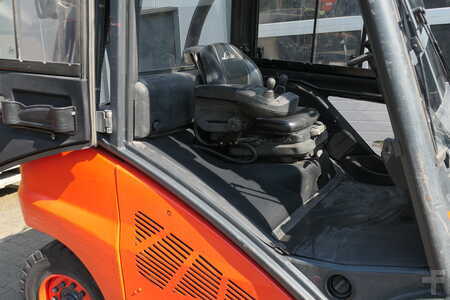 Wózki widłowe diesel 2012  Linde H 45 D - 01 394 (9)