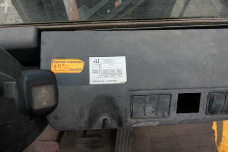 Treibgasstapler 2008  Jungheinrich TFG 435 (5)