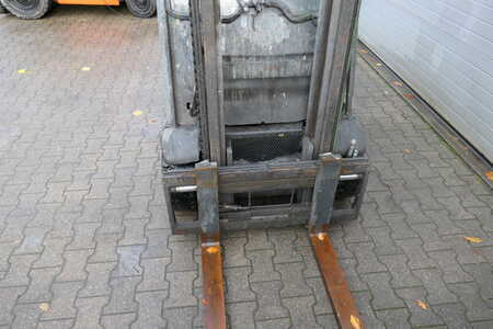 Dieselstapler 2009  Linde H 20 D (4)