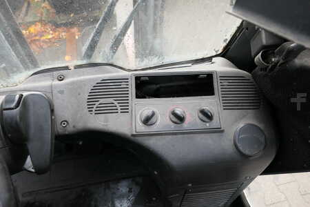 Dieselstapler 2009  Linde H 20 D (9)