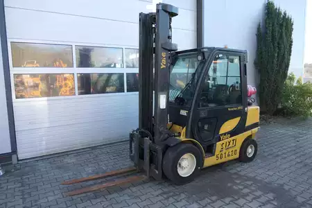 Carretilla elevadora GLP 2017  Yale GLP 30 VX (2)