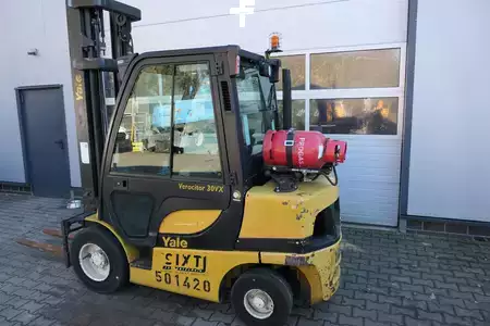 Carretilla elevadora GLP 2017  Yale GLP 30 VX (3)