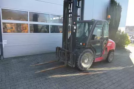 Maastotrukki 2018  Manitou MSI 30 (2)