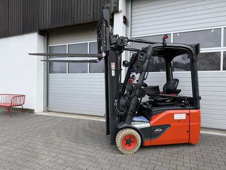 3-wiel elektrische heftrucks 2021  Linde E16-02 (4)