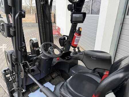 3-wiel elektrische heftrucks 2021  Linde E16-02 (3)