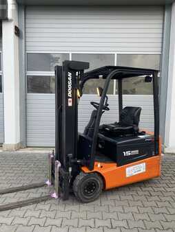 3-wiel elektrische heftrucks 2010  Doosan B15 T-5 (1)