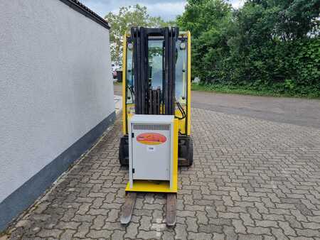 Elektro čtyřkolový VZV 2019  Hyster J2.0XN (2)