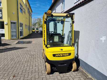 Sähkö - 4 pyör 2011  Hyster J1.8XN (2)