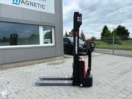 Stacker pedestre 2024  EP Equipment ESL 122 (2)