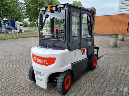 Elektryczne 4-kołowe 2024  Bobcat B50X-7 (5)