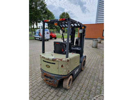 4-wiel elektrische heftrucks 2011  UN Forklift FB25FAZ1 (5)