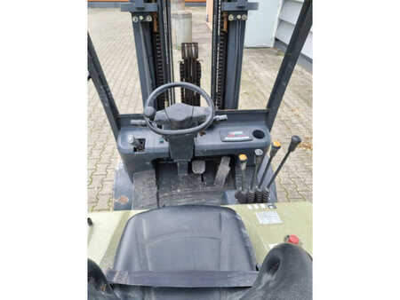 4-wiel elektrische heftrucks 2011  UN Forklift FB25FAZ1 (8)