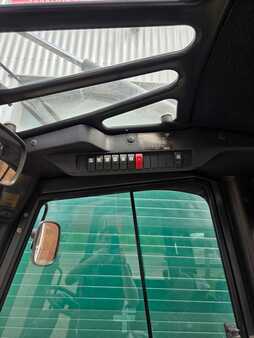 LPG Forklifts 2011  Linde H35T-01 (9)