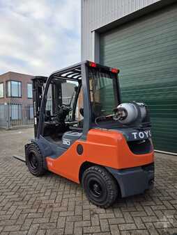 Trailer 2019  Toyota 06-8FG30F (2)