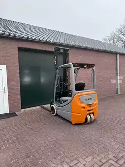 Chariots électriques à 3 roues 2018  Still RX 20-16 (4)