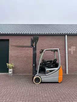 Chariots électriques à 3 roues 2018  Still RX 20-16 (2)