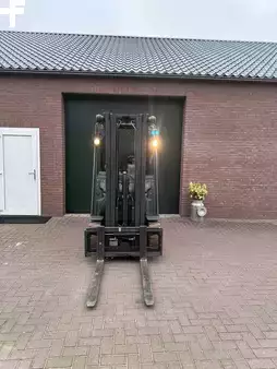 Elektro čtyřkolový VZV 2012  Linde E25 (10)