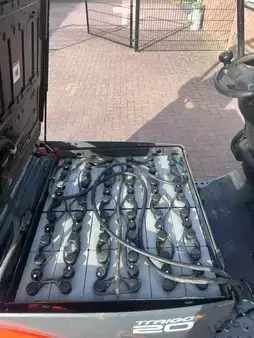 Eléctrica de 3 ruedas 2013  Toyota 8FBET20 (10)