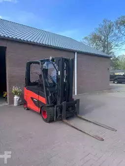 Elektro 4 Rad 2013  Linde E35HL-01 (1)